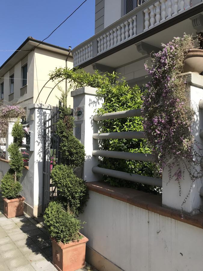 Hotel Lisa Viareggio Luaran gambar